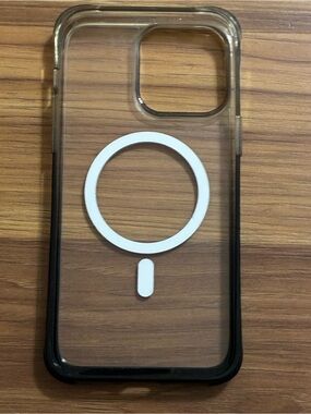 Clear Black-Edge MagSafe Compatible Phone Case - Transparent with Black Trim